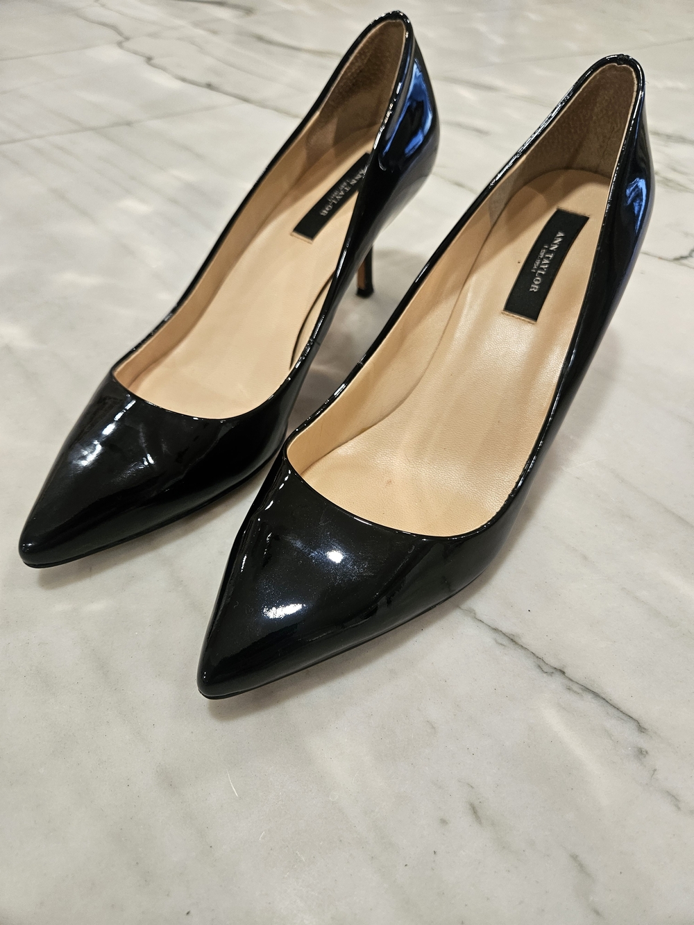 Ann Taylor Black Patent Leather Pointed-Toe Pumps Size 7.5